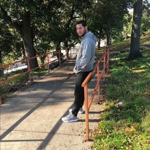 Meet your Posher, Leandro